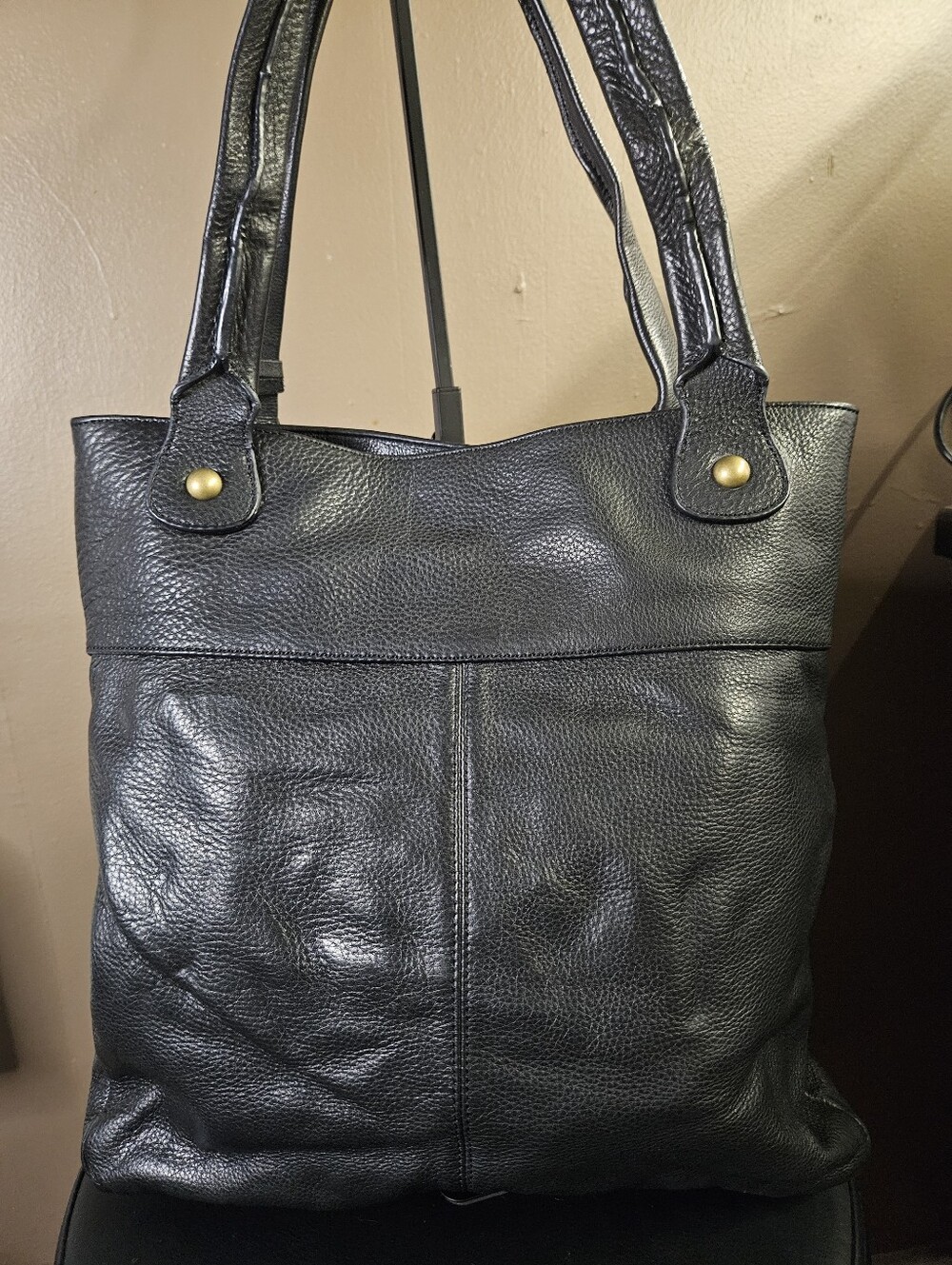 Rough Roses Multi Pocket Slouchy Leather Handbag- Black - Picture 2 of 11